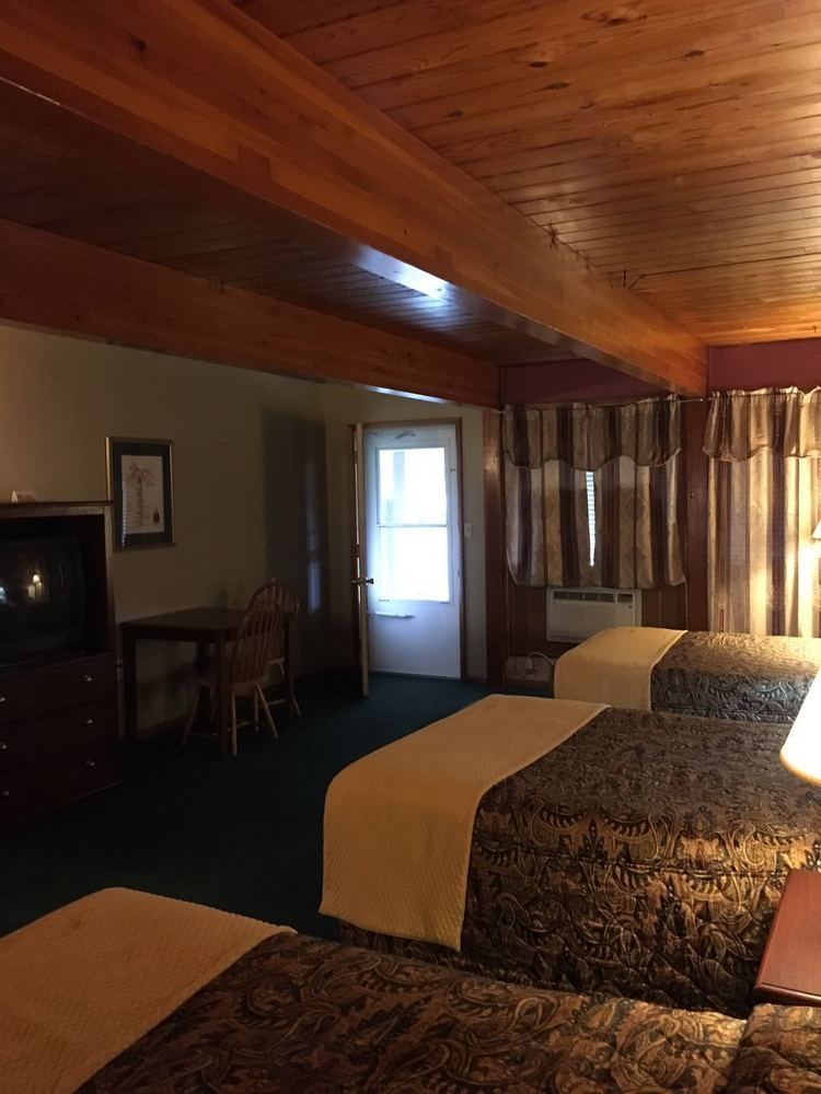 Love Hotels Western Holiday By Oyo At Harlan Lake Ne Alma Εξωτερικό φωτογραφία